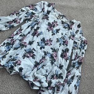 ABERCROMBIE FLORAL TOP